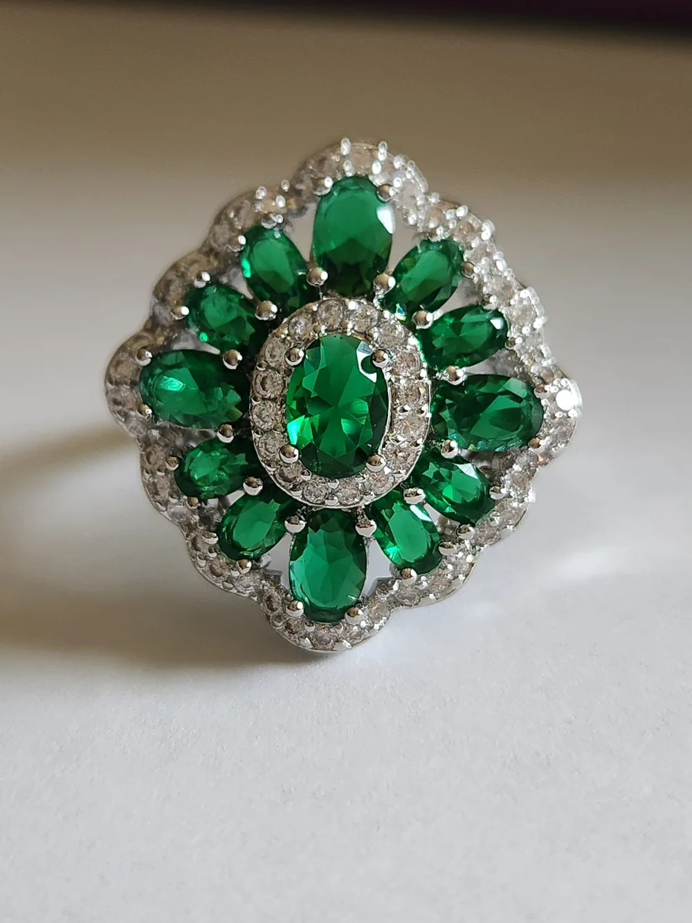 New 925 Silver Oval Cut Emerald Diamond Ring for Women